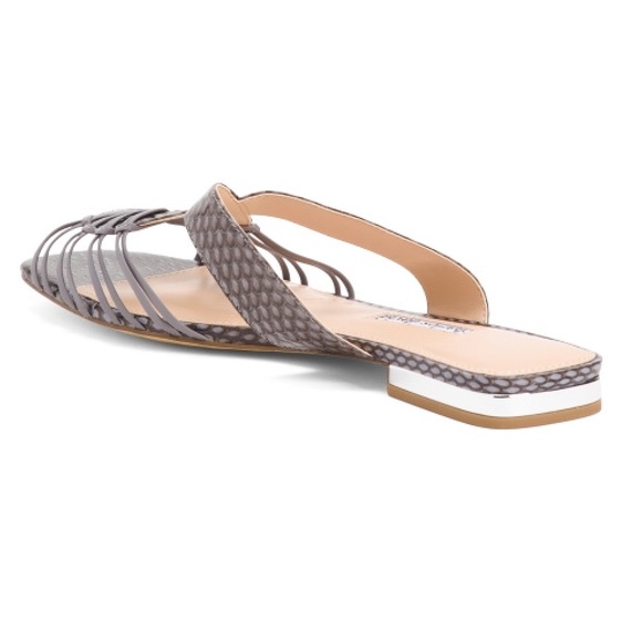 NWT in BOX CHARLES DAVID Leather Flat Sandals - Picture 15 of 15